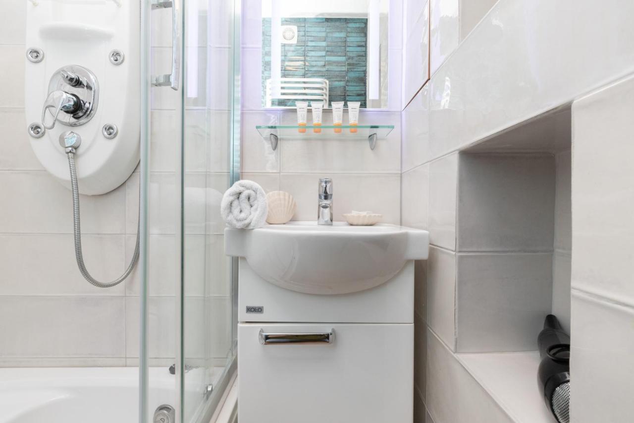 Mokotow Apartments Reytan By Noclegi Renters Варшава Екстер'єр фото